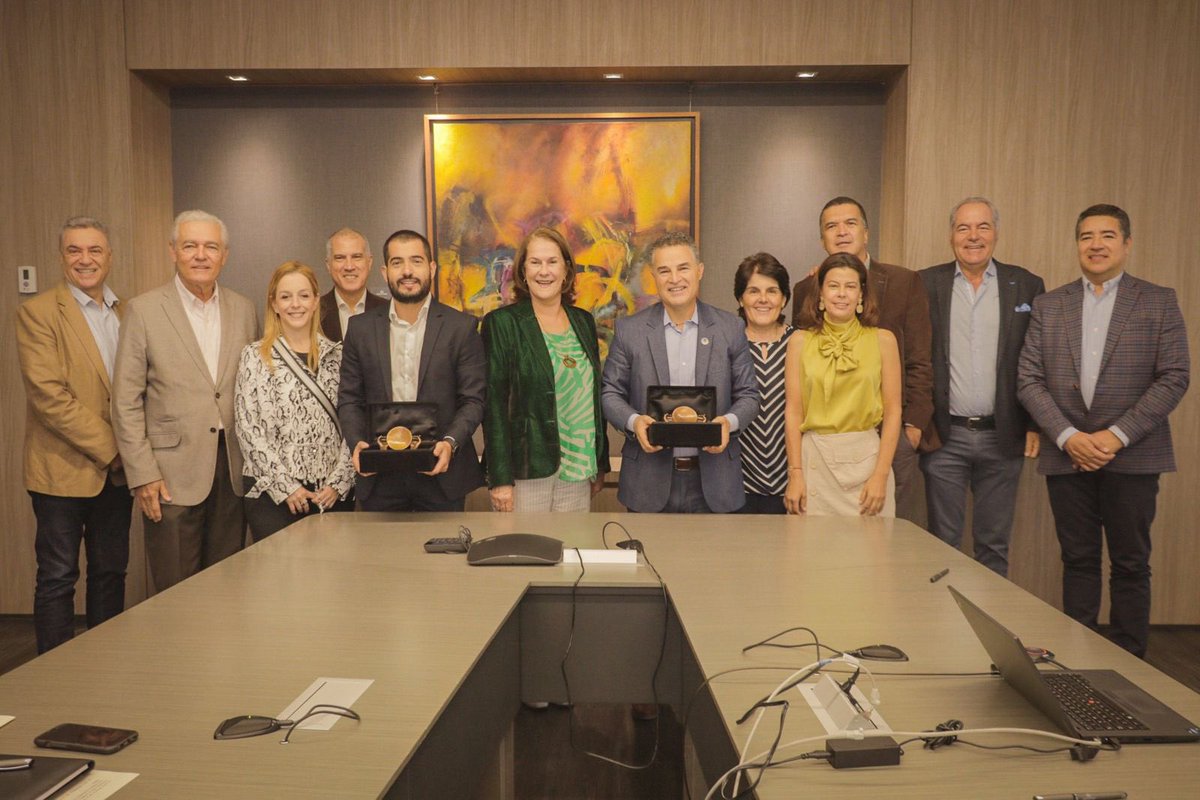 Aníbal Gaviria Correa tweet media