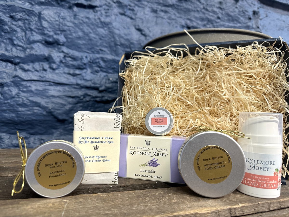 FREE SHIPPING ALERT! The Kylemore Craft & Design Online Shop is offering free shipping worldwide on orders over €50 until the end of January . Stock up on your Kylemore favourites, be Valentine's Day prepared & try out all things new in Kylemore. Shop online in the link in bio