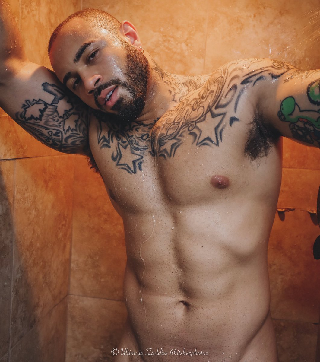 itsbeefamous's tweet photo. @model_noel whew 
shot by me 📸 https://t.co/NPSb1zpjz8