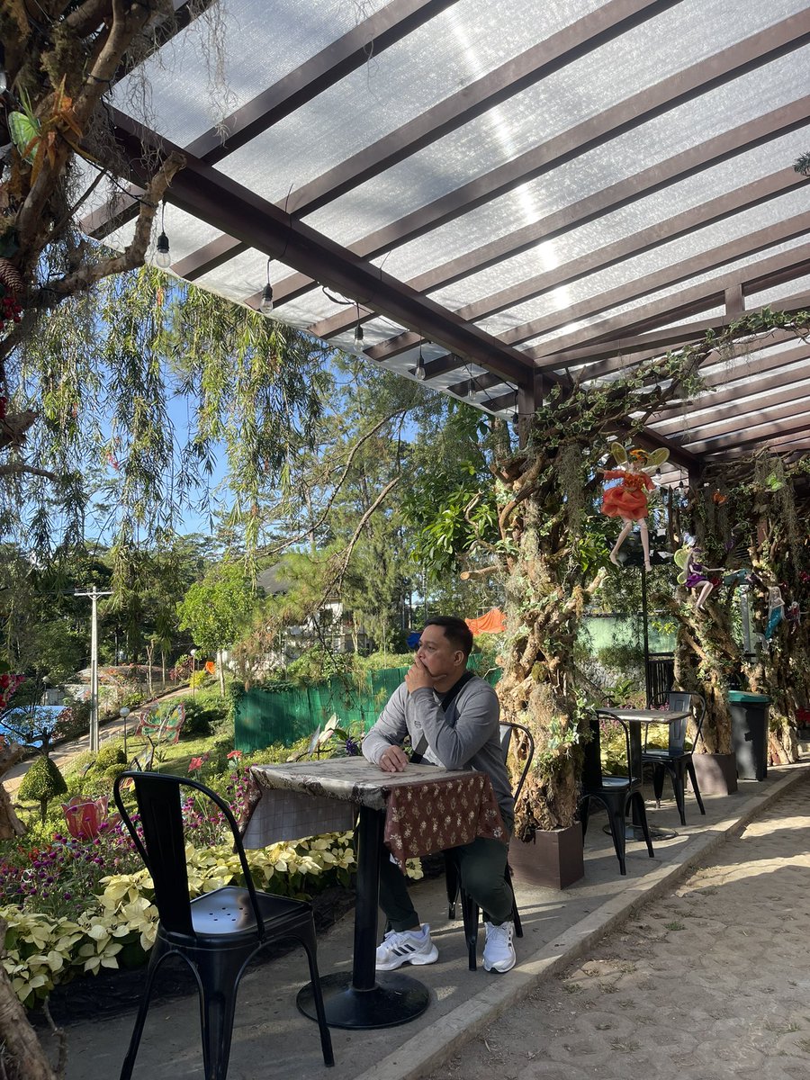 <a href="/baguio2023/">Hiro</a>