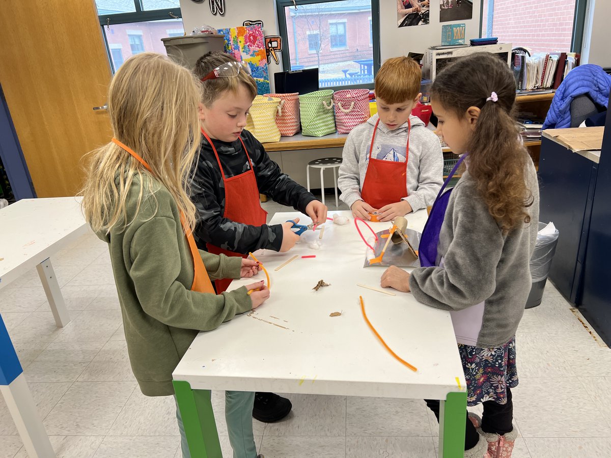 wincarey's tweet image. Lost and Found by @OliverJeffers brought us joy in our #PlacenTinkers Makerspace!  We embraced empathy by designing a fun toy/activity for the penguin and boy to enjoy together. #empathy @SamPlacentino #makerspacefun #DesignThinking