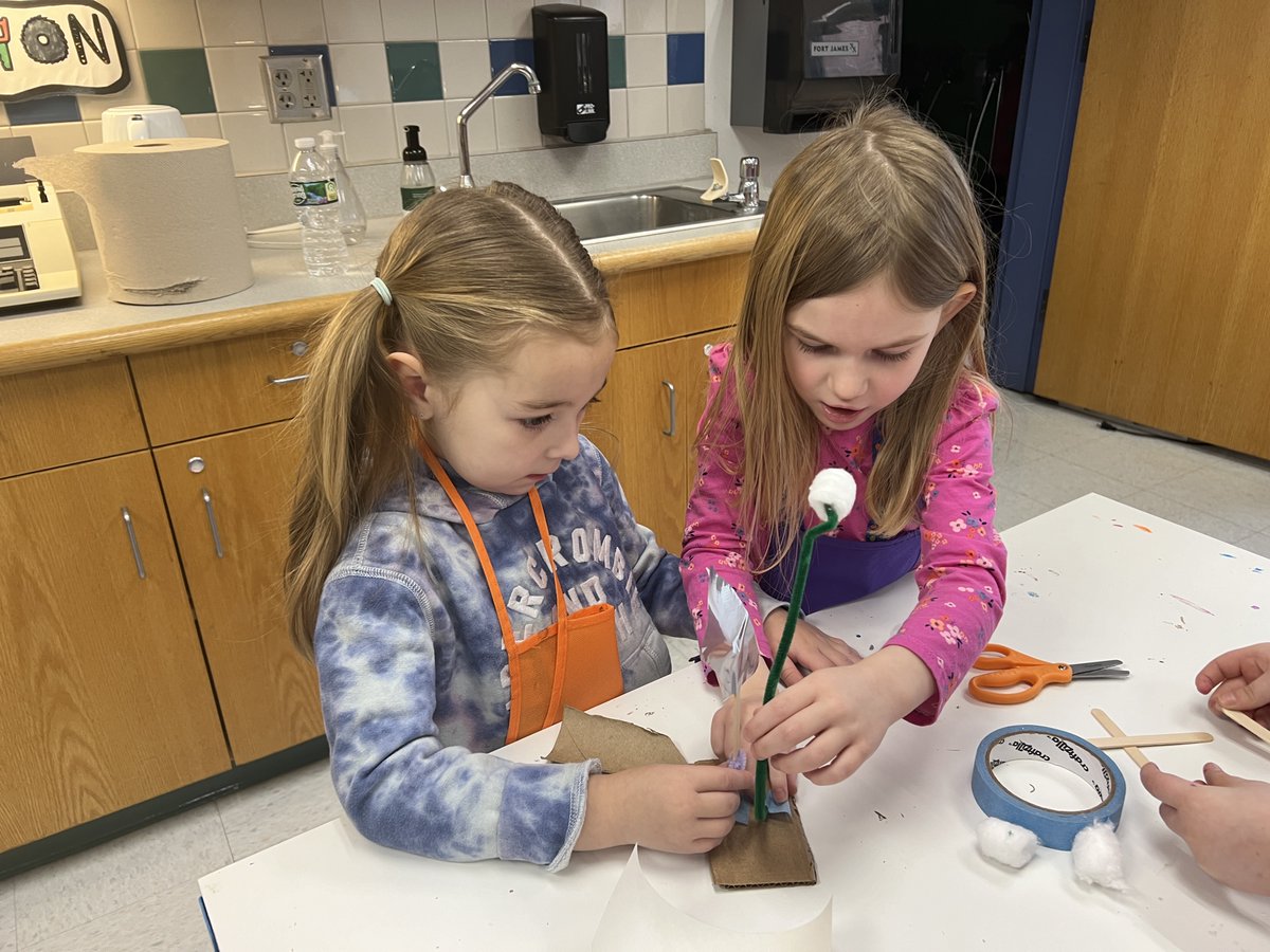 wincarey's tweet image. Lost and Found by @OliverJeffers brought us joy in our #PlacenTinkers Makerspace!  We embraced empathy by designing a fun toy/activity for the penguin and boy to enjoy together. #empathy @SamPlacentino #makerspacefun #DesignThinking