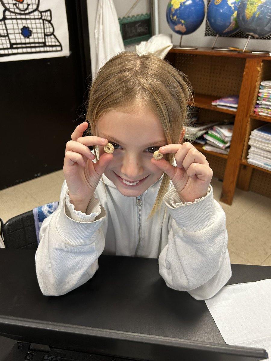 Mrs. Jones tweet media