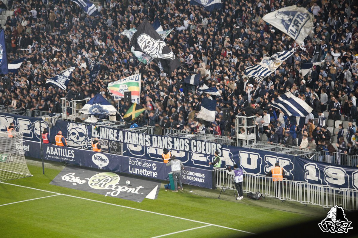 UltrasMadeinFR's tweet photo. ⚽️ Bordeaux - Valenciennes
📢 Ultramarines !
📆 Mardi 23 janvier 2024 
📸 @ub87officiel 

#FCGBVAFC https://t.co/IW216SyAsn