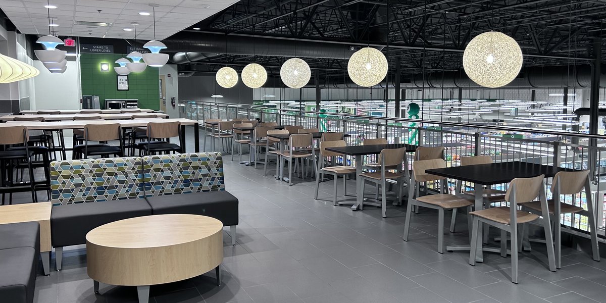 Today, we welcomed Store #1877, in Wesley Chapel, FL, to the family. 💚