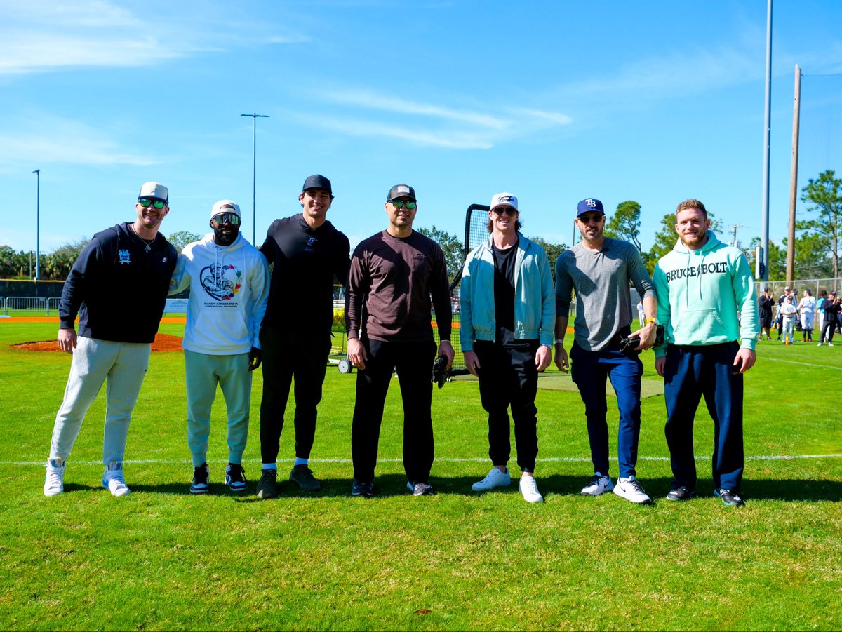SportsTampaBay's tweet photo. #TeamTampaBay’s Pete Alonso continued  to positively impact the community through the Alonso Foundation’s Battle for the Bay as Pete teamed up w/ a cast of MLB friends for a youth home run derby which featured many of the Foundation’s initiatives! ⚾️💪

📸 https://t.co/ks5vUOlqNV https://t.co/OgP1QgSieg