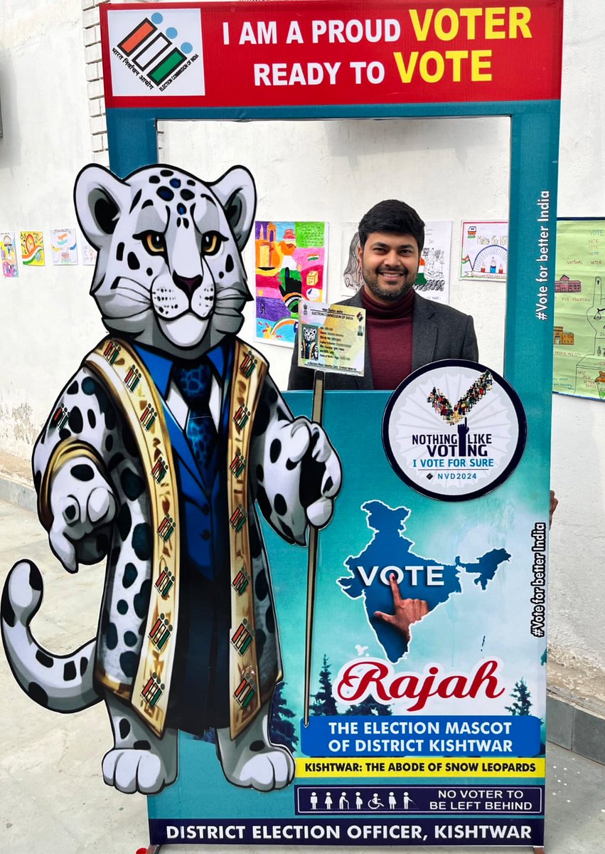 District Election Officer Kishtwar unveils Rajah, the official Election Mascot of Kishtwar District, in the presence of senior officers.

Rajah symbolizes the resilience and grace of Kishtwar, the abode of snow leopards!

 #NationalVotersDay
<a href="/diprjk/">Information & PR, J&K</a> 
<a href="/Devansh_IAS/">Devansh Yadav</a> 
<a href="/ddnews_jammu/">DD NEWS JAMMU | डीडी न्यूज़ जम्मू</a>