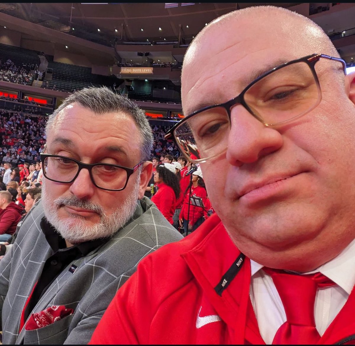 With my #stjohnsfam watching the Johnnies roll 70-50. givecampus.com/campaigns/9642…
#wearenewyorksteam #wearestjohns  #joinredwhiteclub #everygiftcounts #askmeaboutchampionpartners #johnniesunited #everygiftcounts 
#allstormnofront #stjohnstough #sjubb