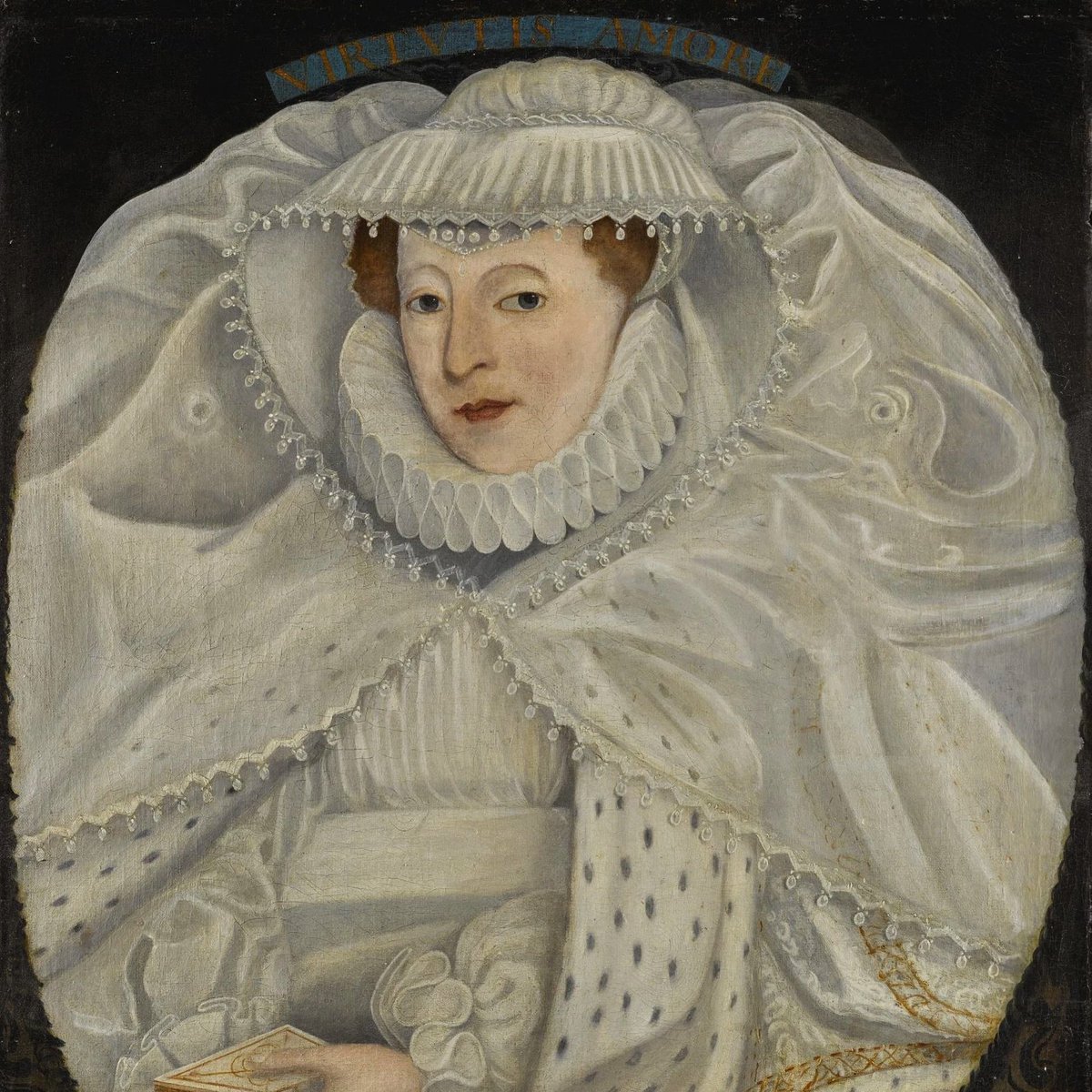 Two rare portraits of #MaryQueenofScots after Nicholas Hilliard. These portraits were likely based on originals painted in Mary's lifetime. The identification of the second portrait is contested due to its striking resemblance to Queen Elizabeth I.