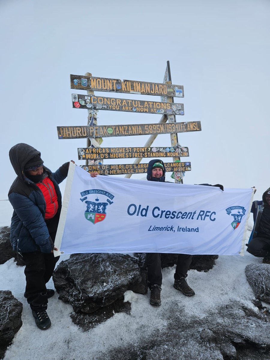 OldCrescentRFC1's tweet photo. Old Crescent &amp; our PRO scaling new heights in Kilimanjaro - Well done, Paul cant wait to have you back in Rosbrien with us https://t.co/KCDkCEDINM