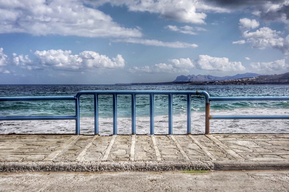 'The sea, once it casts its spell, holds one in its net of wonder forever.' (Jacques Cousteau)

# Seascape
#OceanView
#CoastalBeauty
#HorizonOverWater
#NaturePhotography
#TranquilWaters
#SeasideMoments
#MarineMagic
#ShorelineChill
#BlueSkiesAhead
#NauticalVibes
#BeachsideBliss