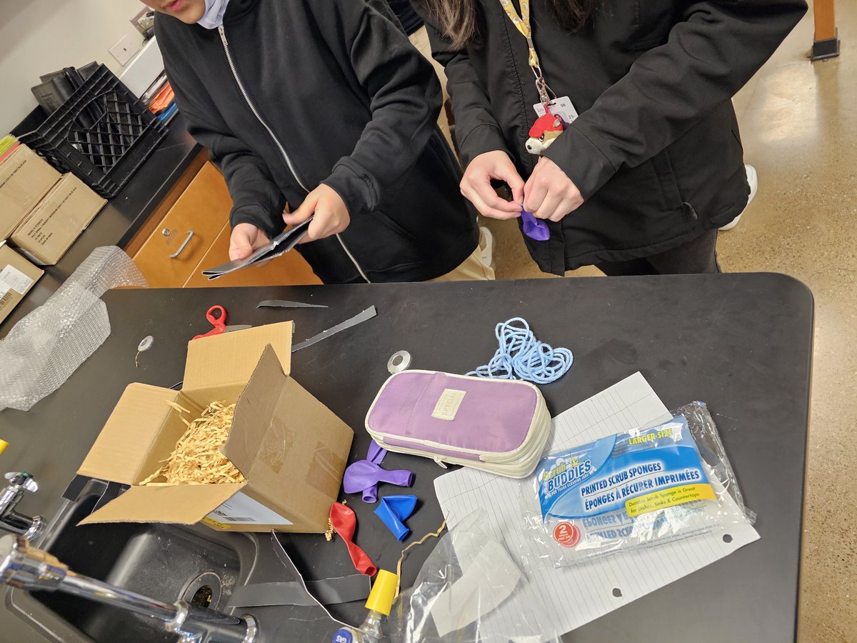 villa_sci's tweet image. @SamhoustonMS 6th graders have✨️Potential ✨️ They've enjoyed a great week of building a capsule for their Eggstronaut as they explore potential and kinetic energy! 
#SamSide #ItsATexanThing #HoustonScience #HandsOnLearning
#PotentialEnergy #KineticEnergy