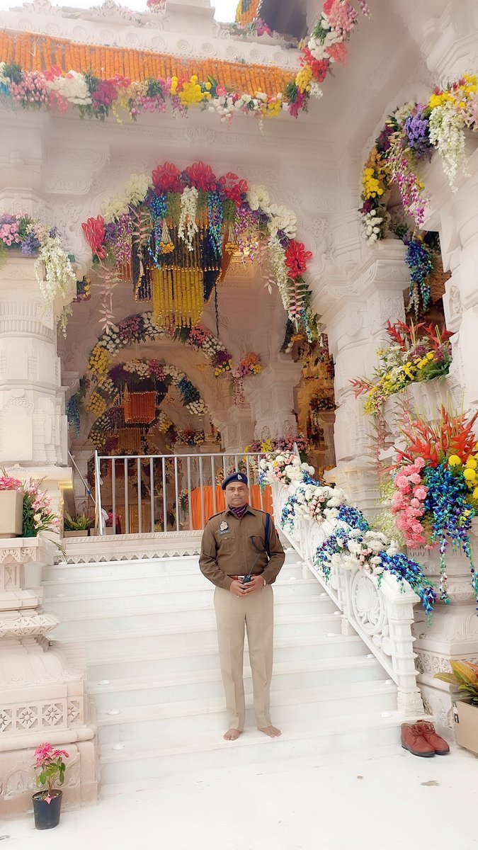 अद्भुत ,अद्वितीय, दिव्य, भव्य ---- 

मुख्य मंदिर- श्री राम जन्मभूमि तीर्थ क्षेत्र
अयोध्याधाम