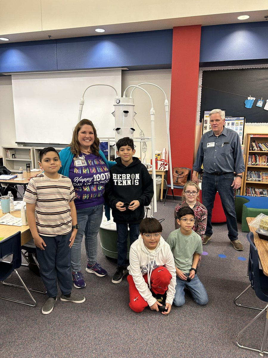 So proud of our @Central_ES students for putting together our Tower Garden from Independence Gardens and Lewisville Morning Rotary. Excited to watch things grow! #OneLISD @KristenVFisher @MarisolAnguita