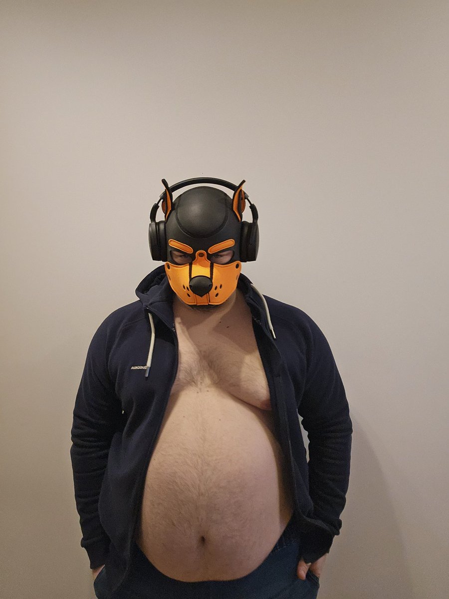 Pup_Leox's tweet photo. There's nothing better than listening to German rap 🧡🏳️‍🌈🐾

#puppyplay #puppy #pupplay #gaypup #bipup #gay #bi #puppygay #grommr #humanpup #alphapup #betapup #musclegainer #fatgainer #gainer #feederism #feedee #chubby #chub4chaser #fatjock #fatpup #feeder #bdsm https://t.co/xNKGW5JUas