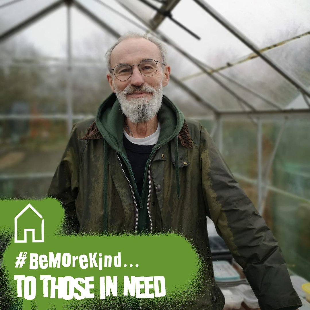 'People are freezing to death on the streets and millions of people are affected by conflict, this is our way of saying we won't have it' Jon, a companion is braving the elements at the @Camb4Calais sleepout Will you pledge to #BeMoreKind? Donate here: bit.ly/48N2g4K
