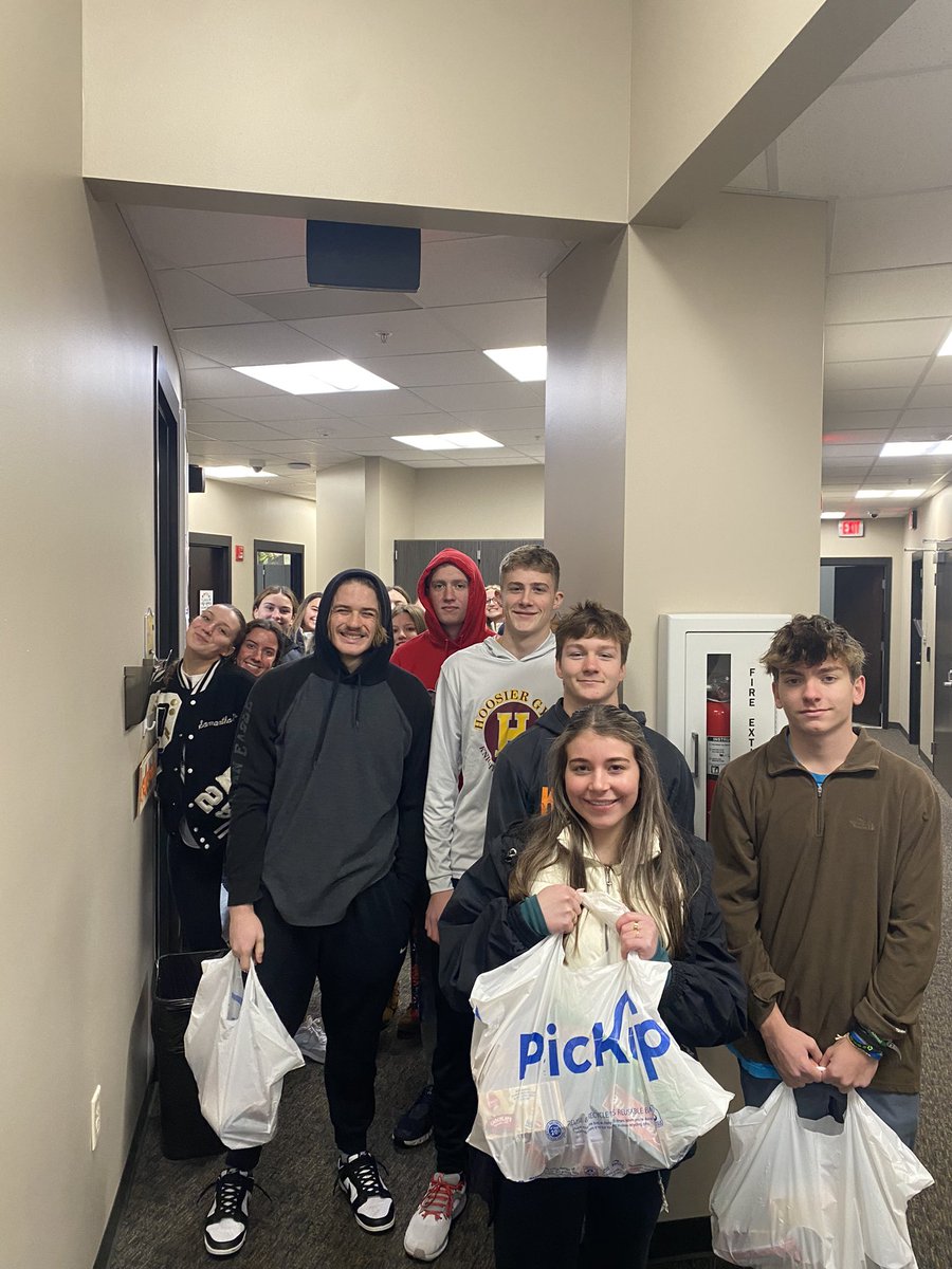 Special #ThankYou to #ADMCares for their very generous donation to #KnightsHaveYourBack! We couldn’t provide this service to our community without our generous donors! #BeTheGood #NoHungryKnights #MrsVollmar