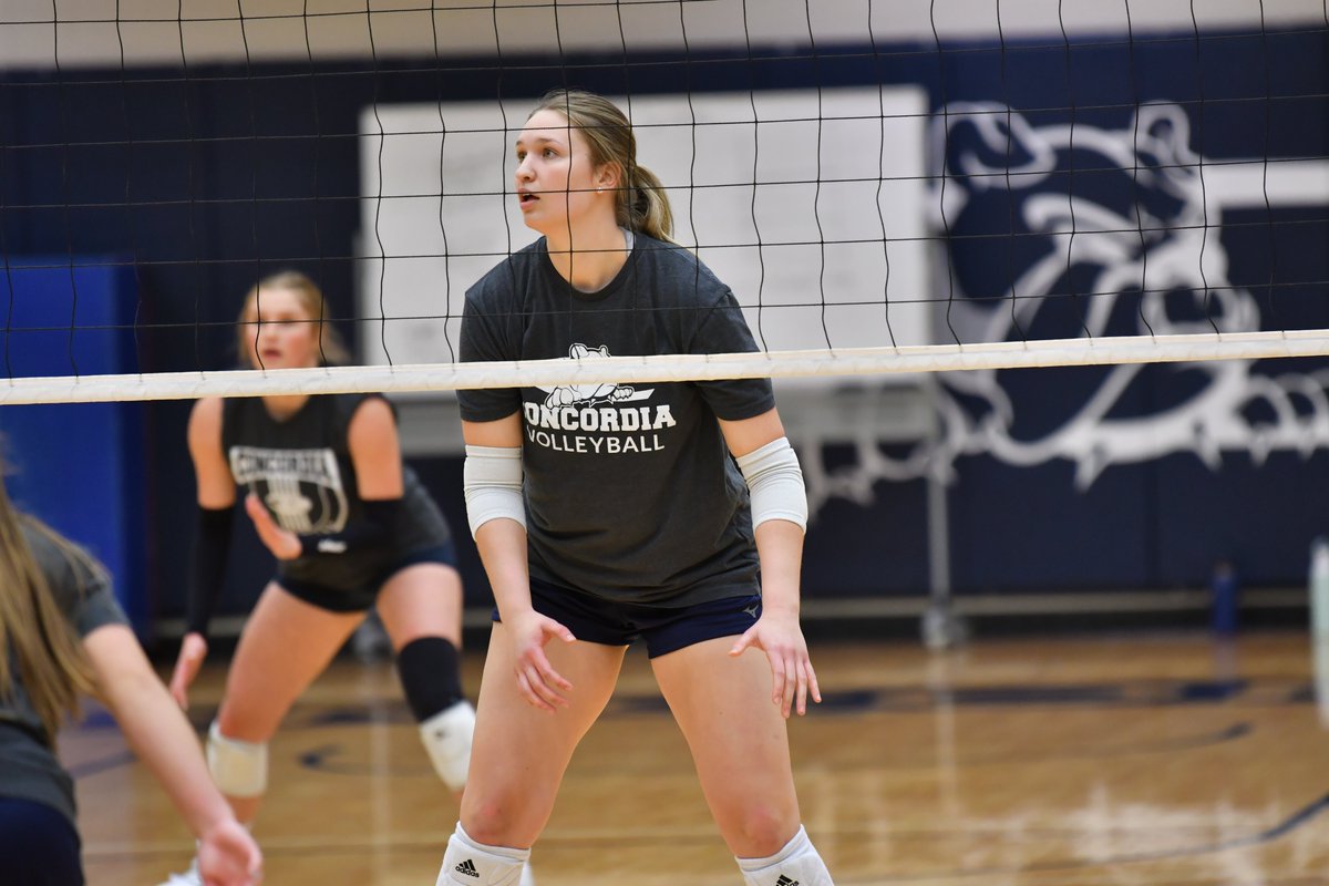 🏐 | Dropped in on the Wednesday <a href="/cunevolleyball/">Concordia Bulldogs Volleyball</a> session and noticed a new addition. Welcome to the Bulldog Family, <a href="/MScheierman/">Masa Scheierman</a>! Can't wait for the 2024 season. #GRIT 🙌