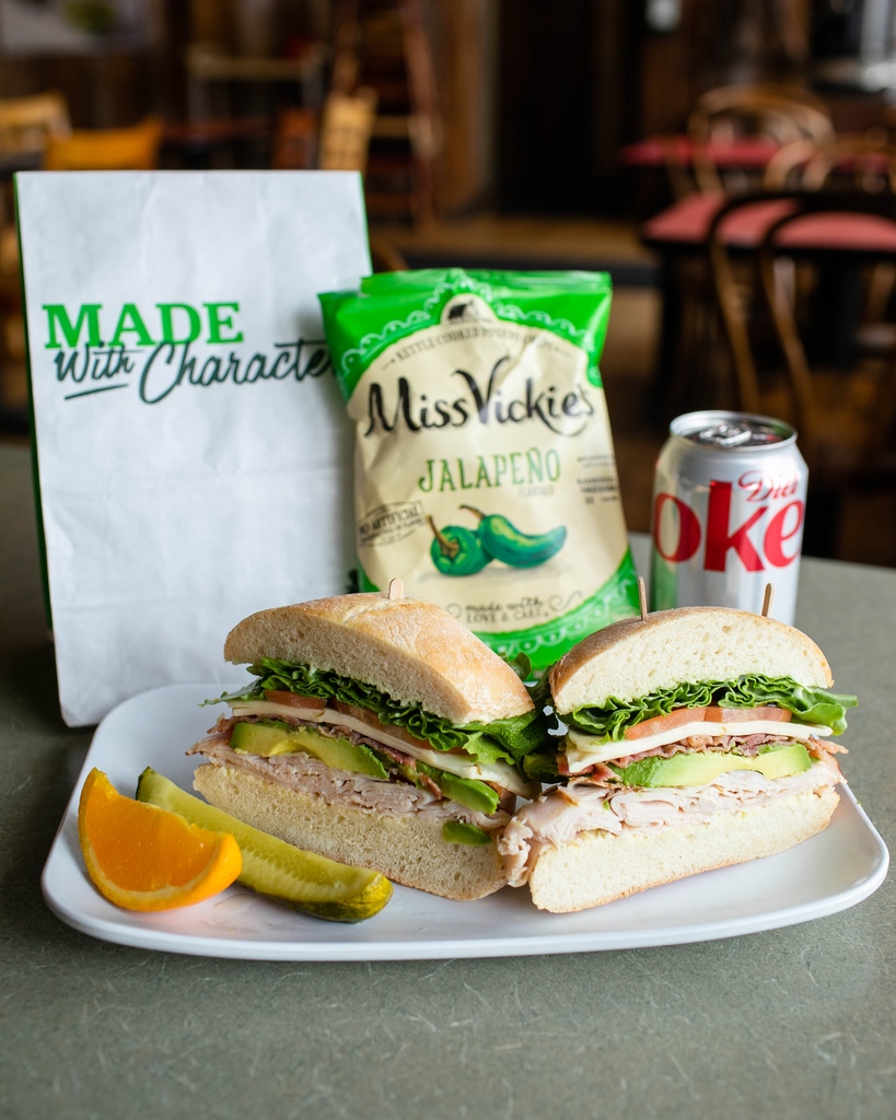 Have you checked out our catering menu?! Our Bag Office Lunches are the way to go! 👏🥪🥗

#eriksdelicafe #healthyeats #bayareaeats #santacruzeats #sanjoseeats #bayareafoodie #officecatering #officelunch