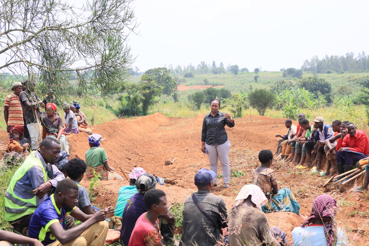 Abaturage bahinga kuri iyi site bishimira ko Leta yabafashije guca amaterasi, barwanya isuri mu mirima yabo, bakaba bari gukangurirwa kwibumbira mu matsinda kugirango bafashwe guhinga ibihingwa bitanga umusaruro bifite n'isoko. 
 Abaturage 3100 bahawe akazi  ko gutunganya 700 Ha.