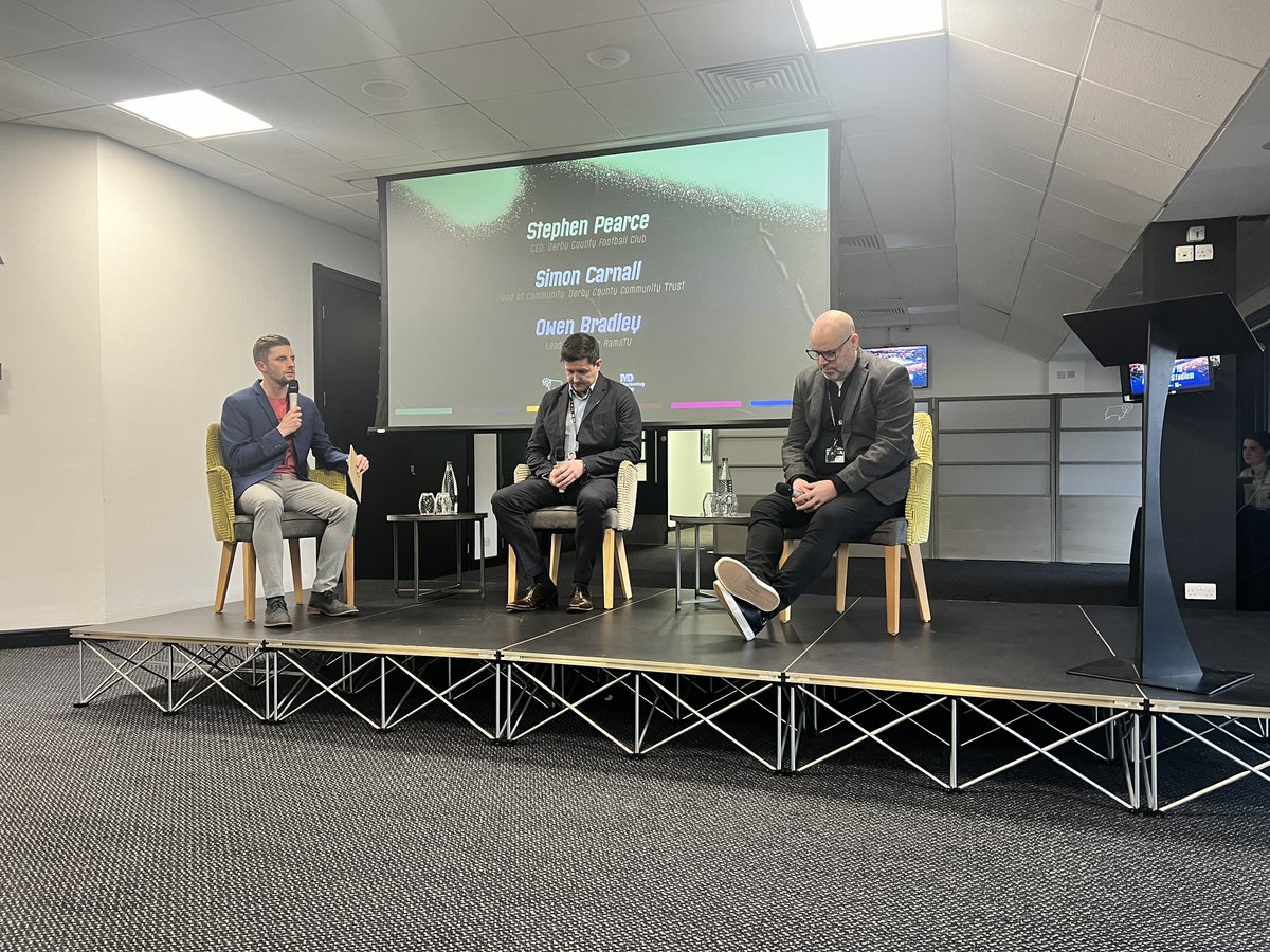 Colleague Box tweet media