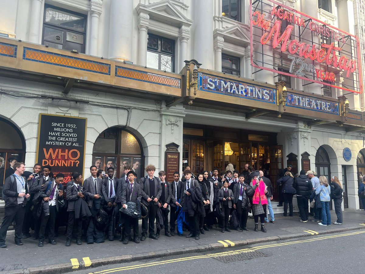 Well done Year 9 for presenting yourselves brilliantly at the matinee performance of @MousetrapLondon this afternoon. Thank you to the English Department for organising this great experience 🎭