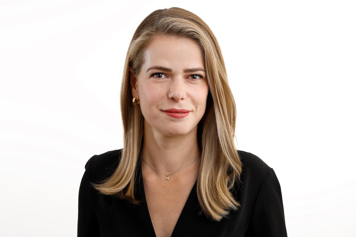 Rusty1_1's tweet image. @MariekeWalsh 
Blindingly white #MapleMAGAt
Marieke Walsh 
was screaming questions at Liberal MP's today. Showing her Conservative bias and support, for Tucker Carlson, at people she is not as smart as and who do their jobs much, much better than her.x.com/MariekeWalsh?t…