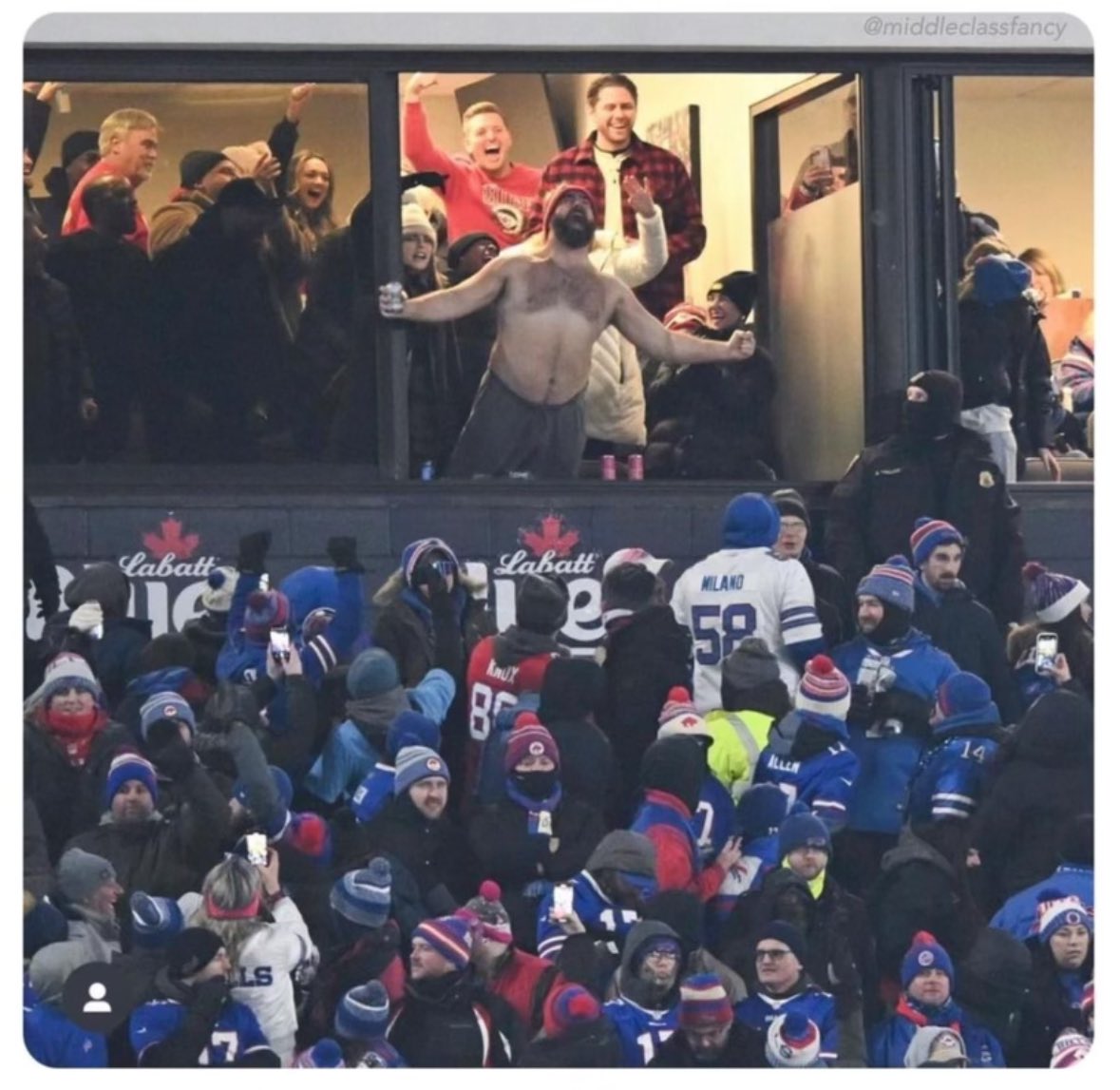 WillDaBeast08's tweet photo. Hey @JasonKelce - if there is any way I can get a signed picture of this and have it sent my way, that would be great. This would go great right above my fireplace in our main living room! https://t.co/xwt5JijsmR