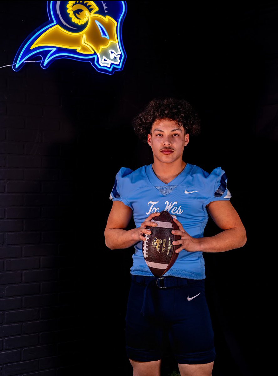 Naithen Reyes (@reyesnaithen) on Twitter photo After conversations with family and coaches, I will be committing to Texas Wesleyan 🟡🔵#RAMSUP #TxWes @CoachGarnerTWU <a href="/TxWesFootball/">TxWes Football</a> <a href="/Evenn_Head/">Evenn Head</a> @5JustScored <a href="/CoachSneed1/">Coach Sneed</a> <a href="/Coach_Sandoval1/">Frank Sandoval</a> <a href="/CoachCrisler/">Austin Crisler</a> After conversations with family and coaches, I will be committing to Texas Wesleyan 🟡🔵#RAMSUP #TxWes @CoachGarnerTWU <a href="/TxWesFootball/">TxWes Football</a> <a href="/Evenn_Head/">Evenn Head</a> @5JustScored <a href="/CoachSneed1/">Coach Sneed</a> <a href="/Coach_Sandoval1/">Frank Sandoval</a> <a href="/CoachCrisler/">Austin Crisler</a>