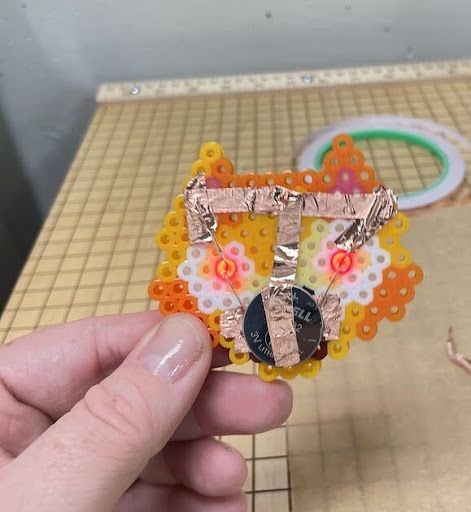 Do your tweens and teens like fuse beads? Give it a glow up with Paper Circuits! Doria Ramos and her volunteer at Santa Ana Public Library tested out how to combine the two. Great for a 60- or 90-minute library program. buff.ly/3RUX4EX