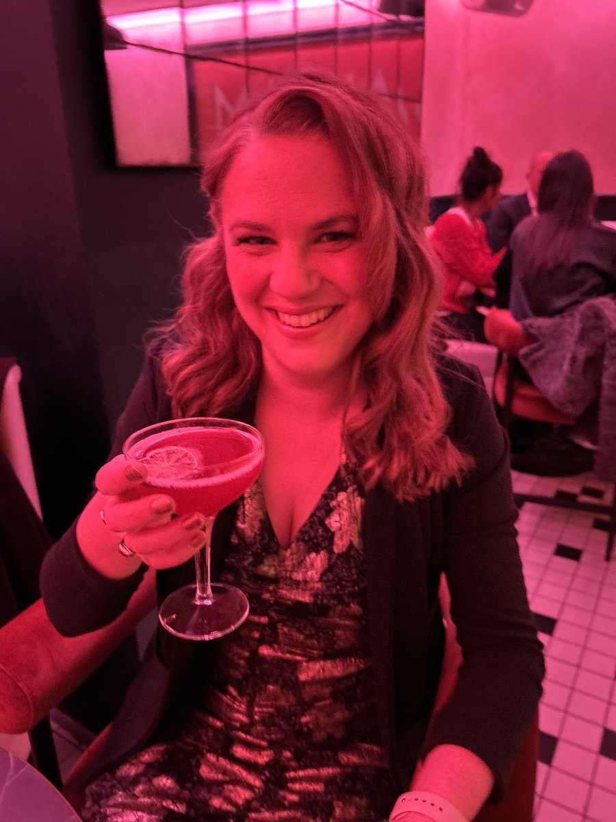 Very excited for the Radio Wigwam awards this evening! I’m up for best folk. Here I am enjoying a pre-awards cocktail!