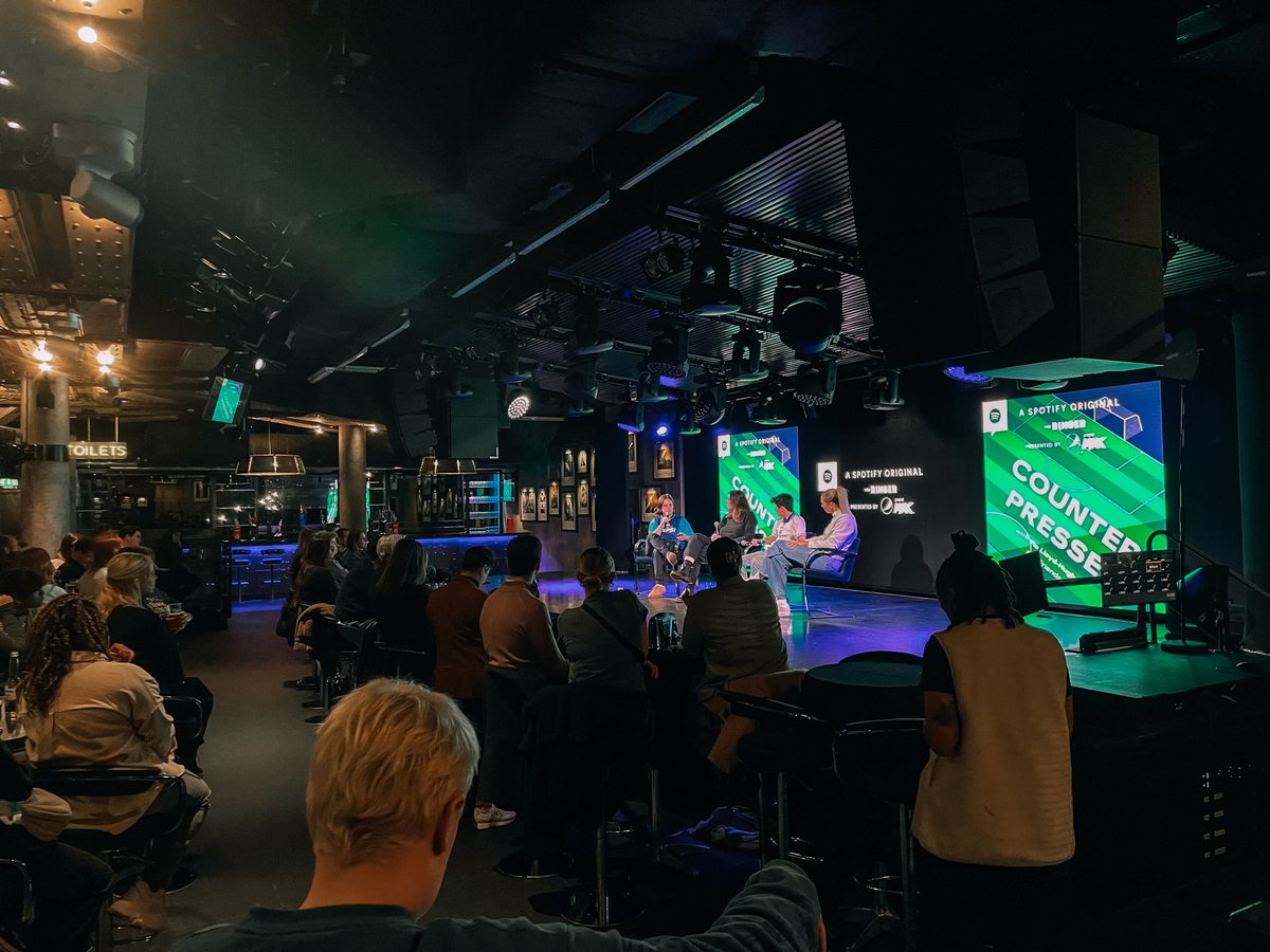 Thank you to @ChelseaFCW for hosting @_CounterPressed for a special live show last night at Stamford Bridge in London! And shout-out to the legend @carlytelford1 for taking the time to stop by and chat with the crew! Presented by @PepsiMaxUK.