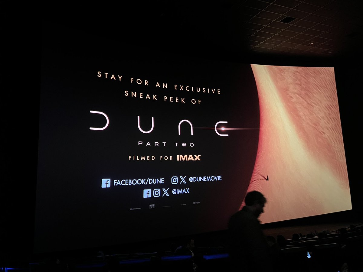 ThatChrisGore's tweet photo. The Dune: Part Two preview was amazing. Can’t wait to discuss it on the @FilmThreat livecast. #DunePart2 #Dune2 #DuneMovie  https://t.co/Mf48UbLIct https://t.co/ydRRiR7AIu