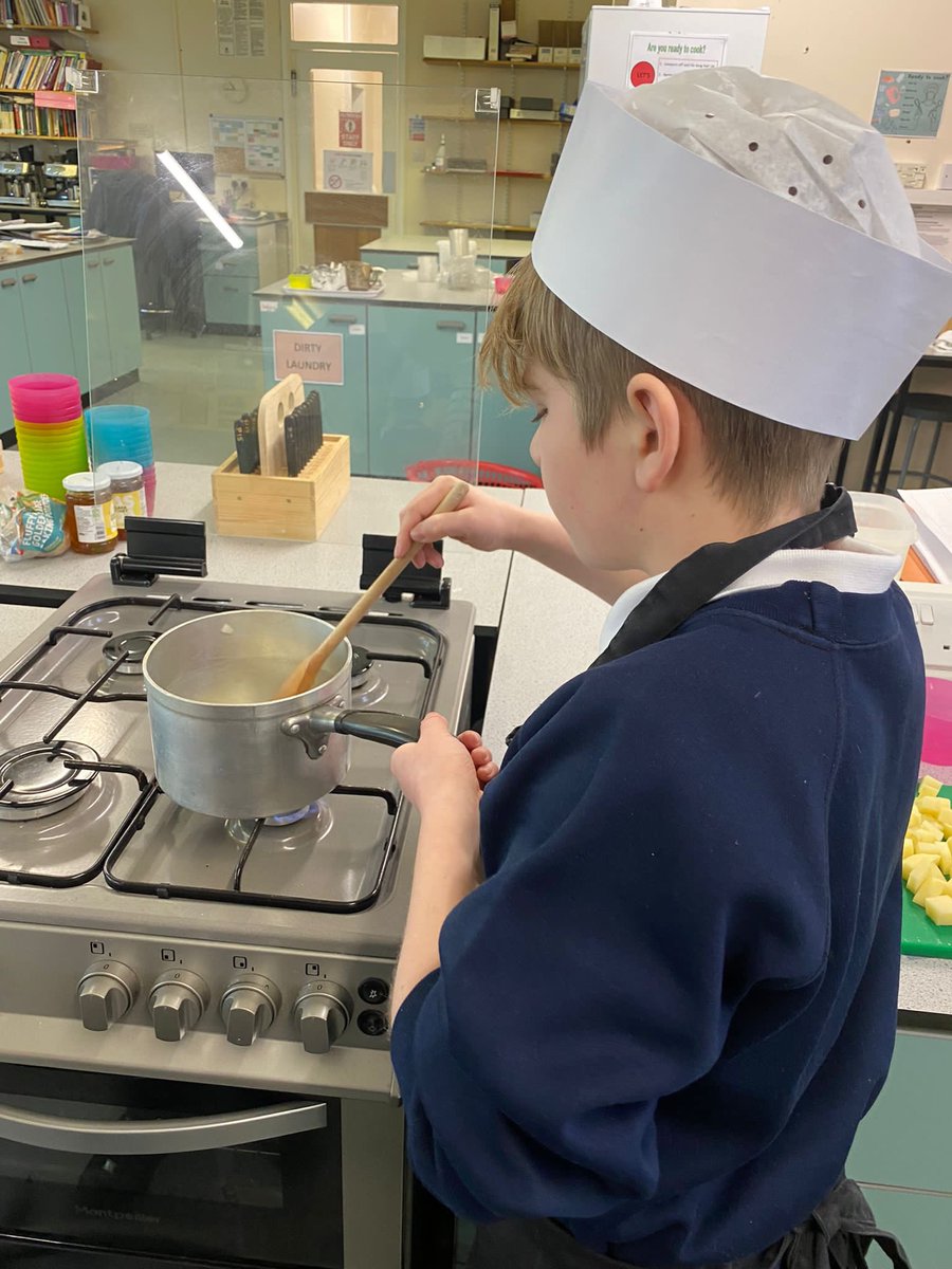 Portknockie Primary School tweet media