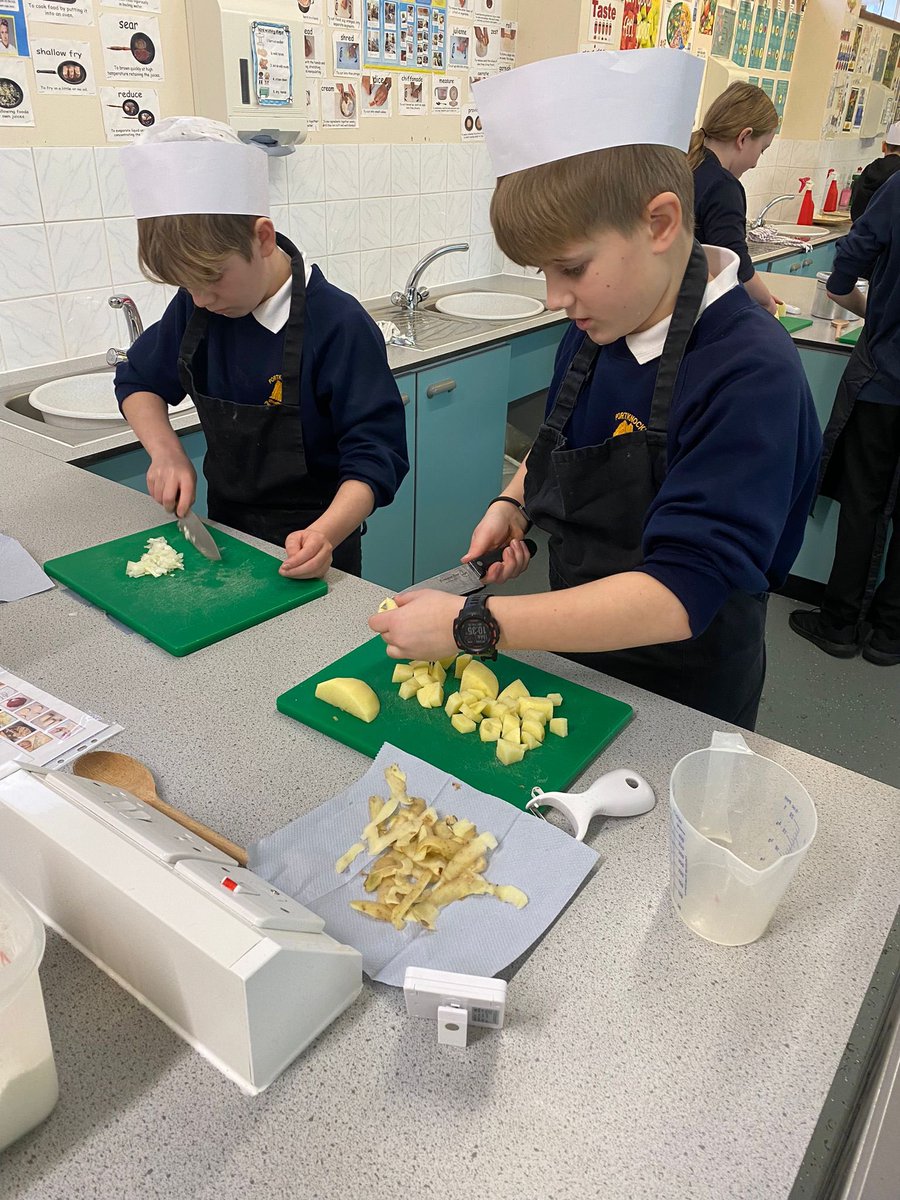 Portknockie Primary School tweet media