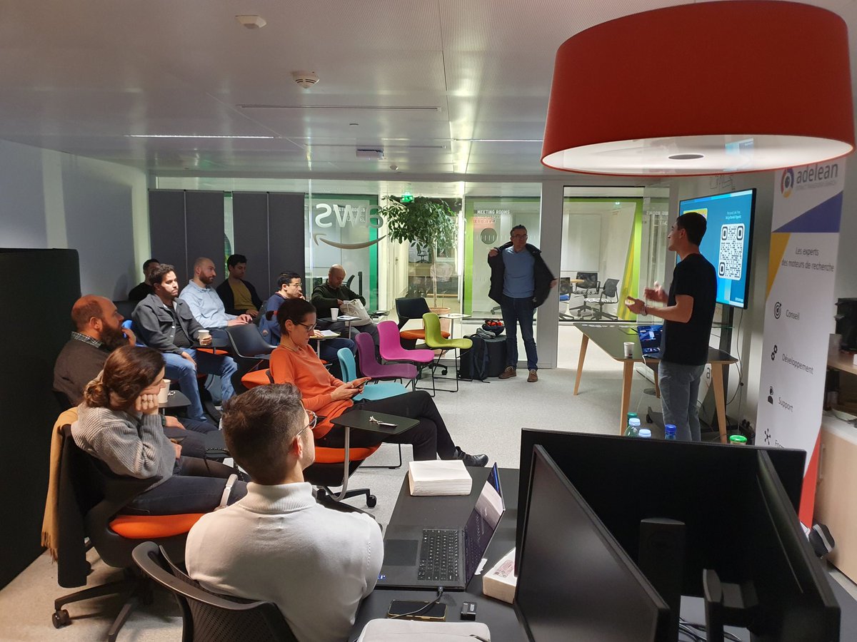 Here we go. Deep dive into #OpenSearch at the Search and Data meetup in Paris with <a href="/dtaivpp/">David Tippett</a>. Thank you <a href="/joinstationf/">STATION F</a> and AWS Startup Loft for hosting us.