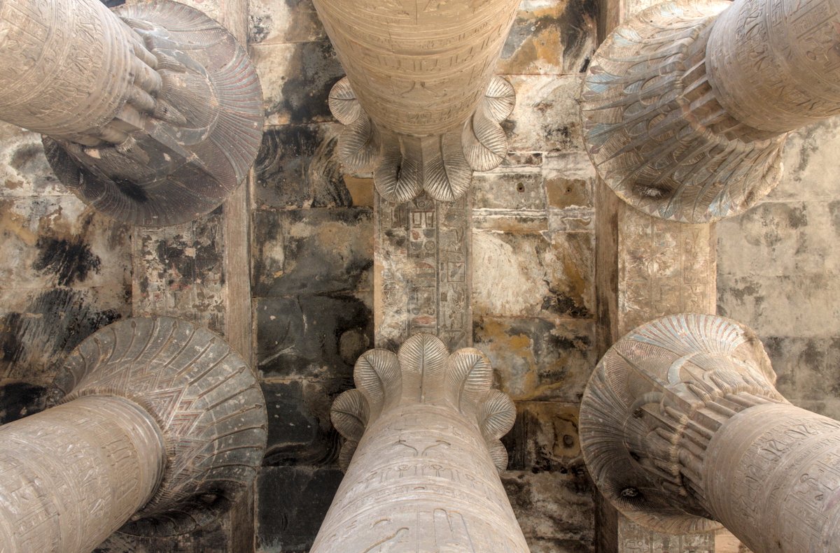 Os templos do Alto Nilo:
Ademais das pirámides, os faraóns tamén mandaron construír templos para o culto dos deuses e da súa propia figura.
Algúns deles, con máis de 3000 anos de antigüidade, chegaron ata hoxe nun estado de conservación magnífico.
deviaxe.es/2024/01/os-tem…