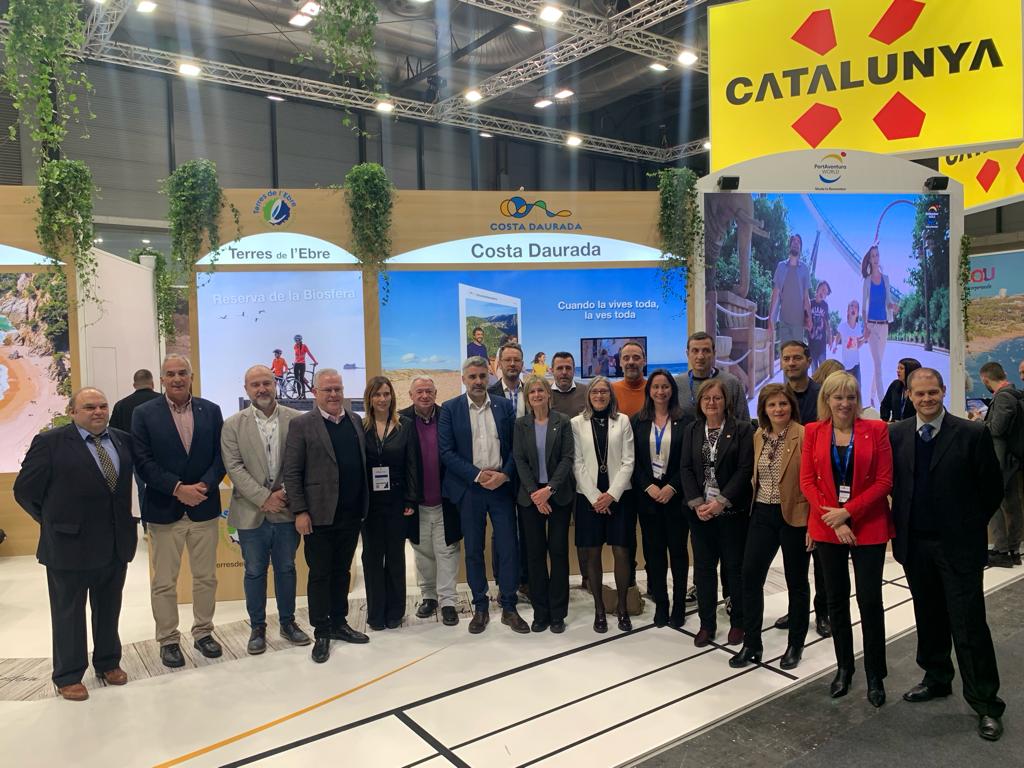 Carlos Brull Fornt (@carlosbrullf) on Twitter photo El Patronat de Turisme de la <a href="/Dipta_cat/">Diputació de Tarragona</a>, promocionant la <a href="/costadauradatur/">Costa Daurada</a> i les <a href="/terresebretur/">Terres de l'Ebre</a> a <a href="/fitur_madrid/">FITUR</a>, la Fira de Turisme. Promoció de tota l’oferta turística de costa i treballant per impulsar més la d’interior
Felicitats a l’equip del Patronat pel treball!
Seguim! El Patronat de Turisme de la <a href="/Dipta_cat/">Diputació de Tarragona</a>, promocionant la <a href="/costadauradatur/">Costa Daurada</a> i les <a href="/terresebretur/">Terres de l'Ebre</a> a <a href="/fitur_madrid/">FITUR</a>, la Fira de Turisme. Promoció de tota l’oferta turística de costa i treballant per impulsar més la d’interior
Felicitats a l’equip del Patronat pel treball!
Seguim!