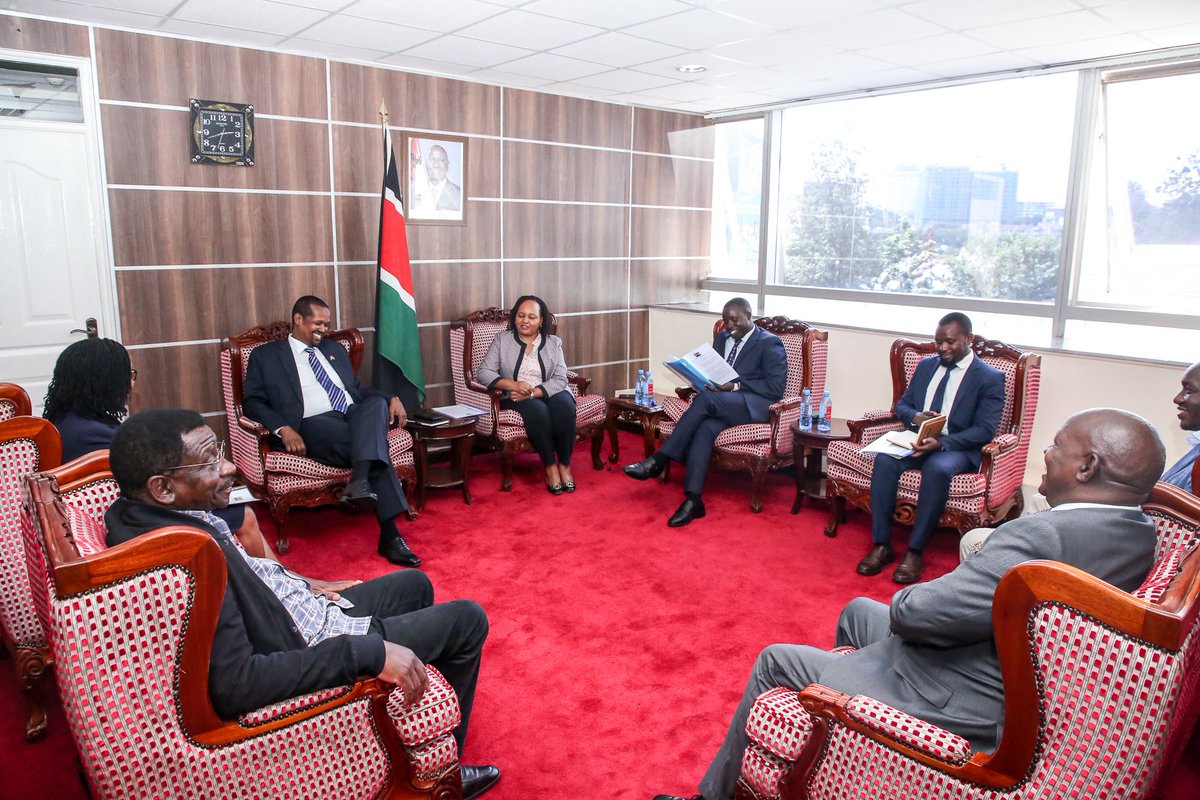 UDMKenya's tweet photo. UDM Kenya Party Leader and Chairperson of Finance and Budget Committee @Senate_KE H.E Captain @aliiroba held a consultative meeting with @KenyaGovernors on key issues affecting County Governments. https://t.co/5dXQQKvq9q
