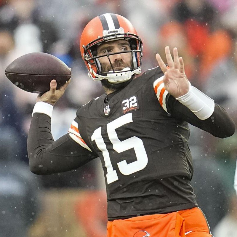 brownsfanuk's tweet image. Repost if you think Joe Flacco should win the Comeback Player of the Year award. #Browns