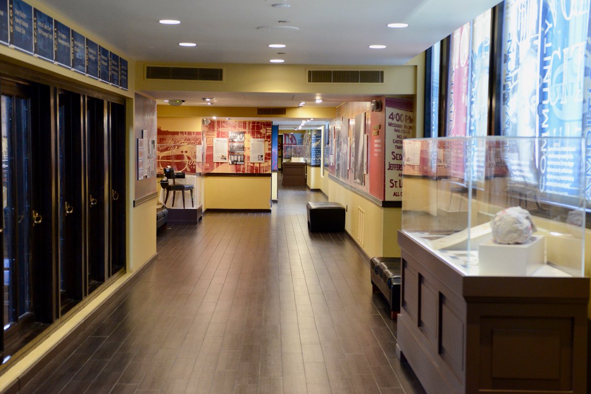 ExhibitAssociat's tweet photo. Amazing case work with @UnionStationKC !
#TBT #Dispaly #exhbit #yourbrandourbusiness https://t.co/krvSeiaUDO