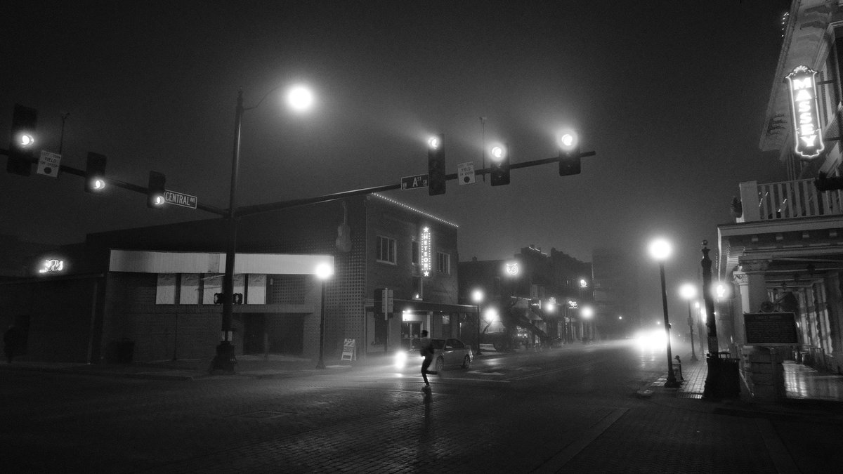 Bentonville in the fog #fujilove #myfujifilmlegacy #streetphotography #blackandwhitephoto