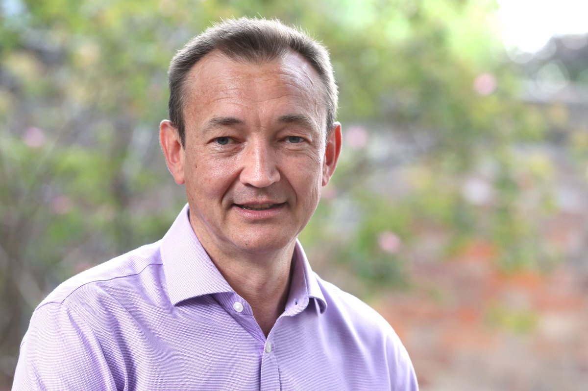 Meet Alex Samoshkin, part of <a href="/OTR_Cambridge/">Office for Translational Research, SCM, UoC</a> <a href="/Cambridge_Uni/">Cambridge University</a>. He bridges clinicians and academics, aiding interdisciplinary translational projects. Connect for funding opportunities and industry partnerships. 🤝💡 #RadNetResearcherThursdays <a href="/CambridgeBRC/">NIHR Cambridge Biomedical Research Centre</a>  <a href="/Maxwell_Centre/">Maxwell Centre</a>