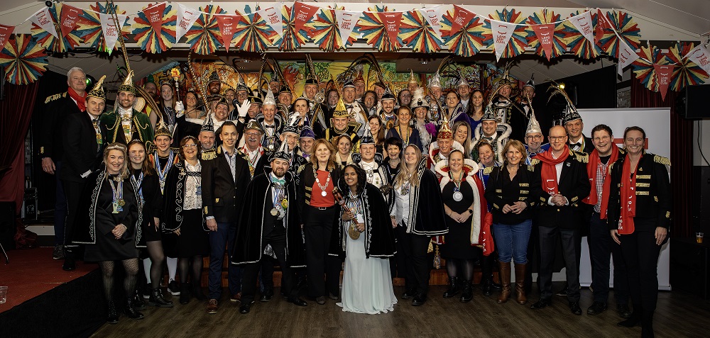 Gisteren, op woensdag 24 januari, kwamen (bijna) alle prinsen en prinsessen Carnaval uit het Land van Cuijk bijeen in zaal de Posthoorn in Haps voor een feestelijk onderonsje. Ze kwamen op uitnodiging van de gemeente naar de eerste Sleuteldragersborrel Land van Cuijk.