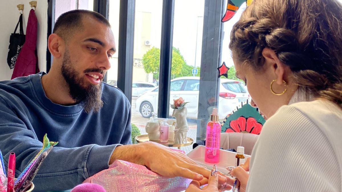 ᴍᴀɴᴜ. tweet media