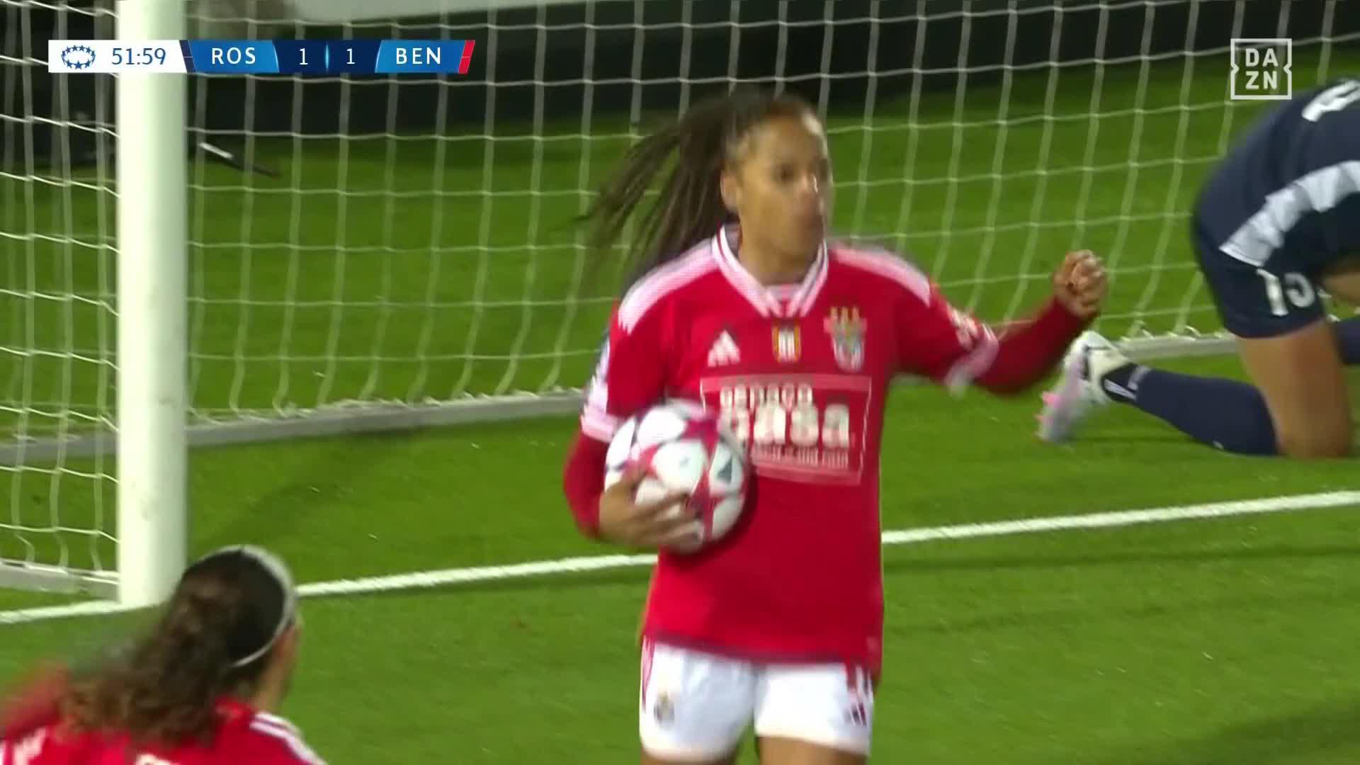 Jéssica Silva pounces on the opportunity and gets Benfica back in the game! ⚡️Watch LIVE 📺  highlights on YouTube 👉  #NewDealforWomensFootball