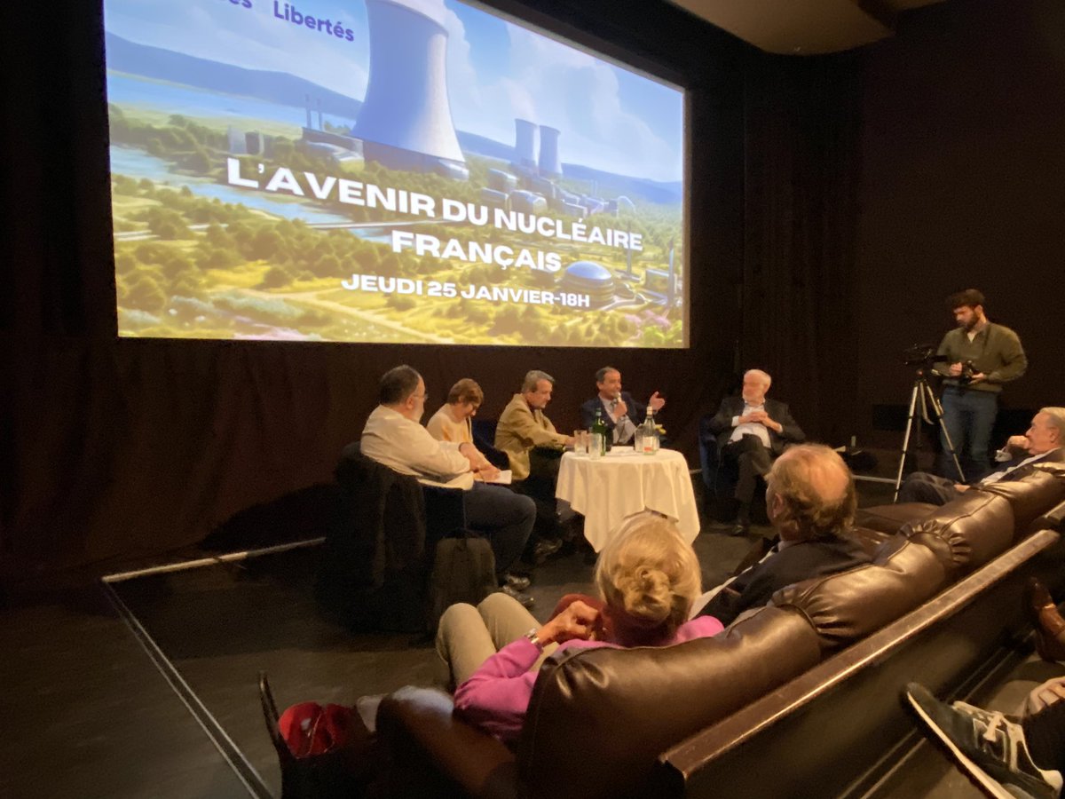 Une soirée débat animée avec le meilleur plateau possible sur le sujet du nucléaire ⚡️