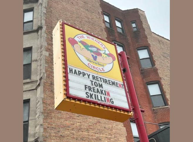 DeanRichards's tweet photo. Now I love @WeinersCircle even more! https://t.co/SKB7lKvOv0
