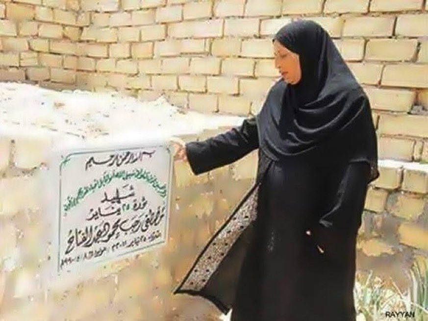 ترحموا على روح مصطفى رجب، أول شهيد للثورة المصرية، 25 يناير 2011، السويس. 🙏🏻