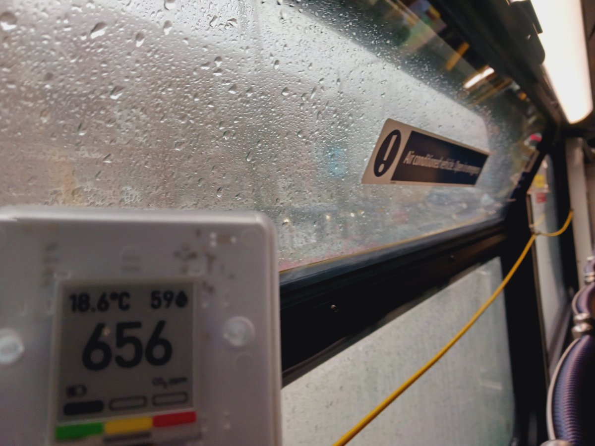 Open a window , save a life on #Translink 'Air Conditioned Vehicle, Open in Emergency' OK opened & now CO2=656ppm CO2 . There. Done my part to reduce #RSV #flu #Covid #StrepA &  wait times in #EmergencyRoom